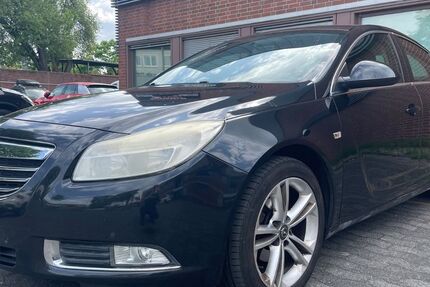 Opel Insignia 224.000 km 2.450 € Rüsselsheim am Main 65428