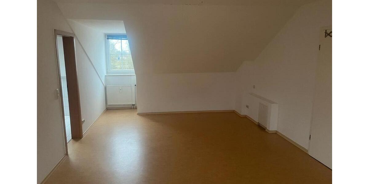 Dachgeschoßwohnung Ingolstadt Nordost - 1 Zimmer, 35 m&sup2;, 145.000&euro; | Angebot:26670207