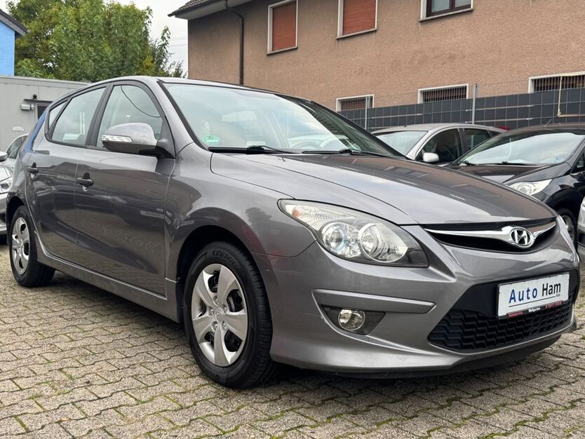 Hyundai i30 159.316 km 4.800 € Köln 50858
