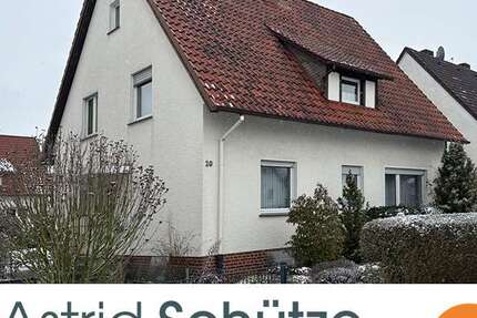 Haus Halle - 6 Zimmer, 109 m&sup2;, 275.000&euro; | Angebot:25283295