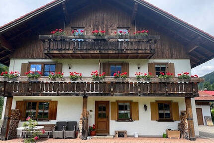 2-Zi.-FeWo mit Balkon, Langzeitfewo für eigenes wohnen, im Hochtal 2 zimmer