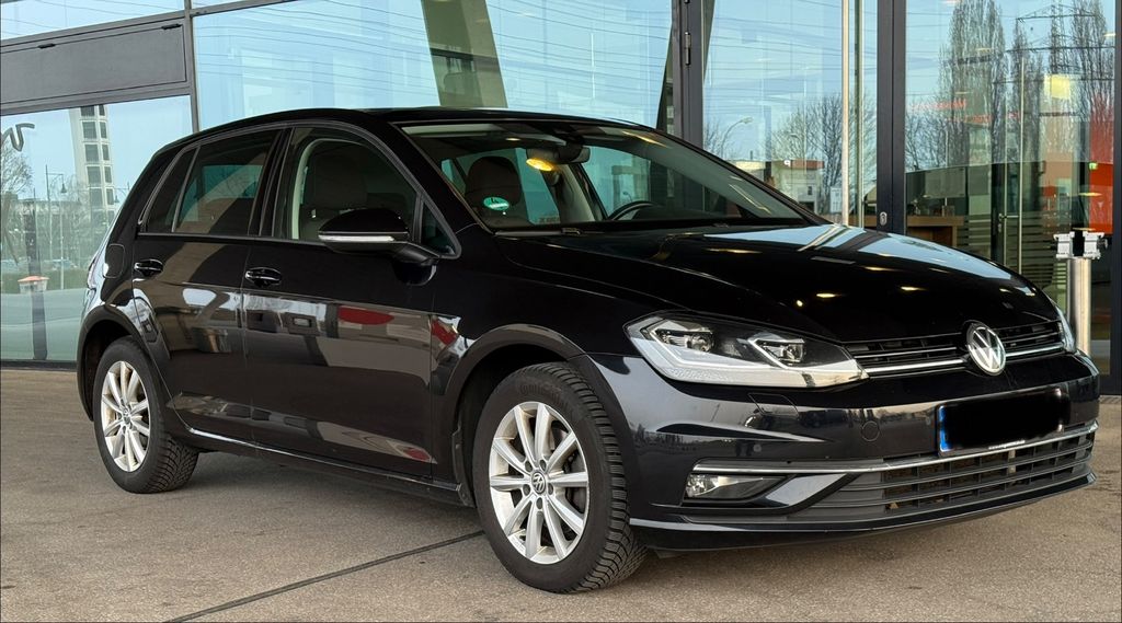 VW Golf 146.000 km 15.490 &euro; Offenburg 77656