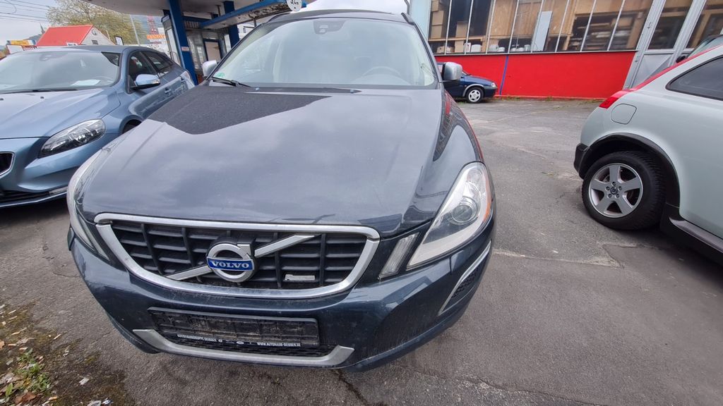Volvo XC60 186.000 km 13.900 &euro; Heidelberg 69115