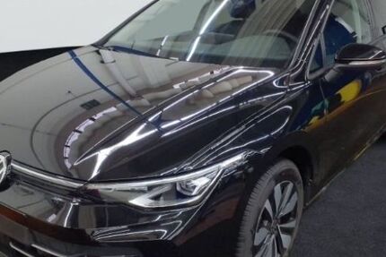 VW Golf 9.979 km 28.770 &euro; Regen 94209