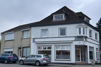 Haus Albersdorf - 8 Zimmer, 340 m&sup2;, 365.000&euro; | Angebot:26660372