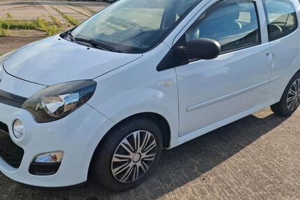 Renault Twingo 108.692 km 2.999 &euro; Halle 06116