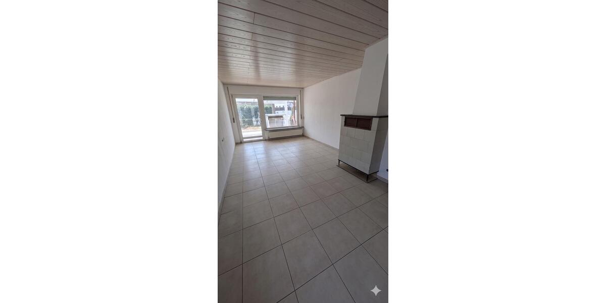 Erdgeschoßwohnung Backnang - 2.5 Zimmer, 72 m&sup2;, 700&euro; | Angebot:26276835