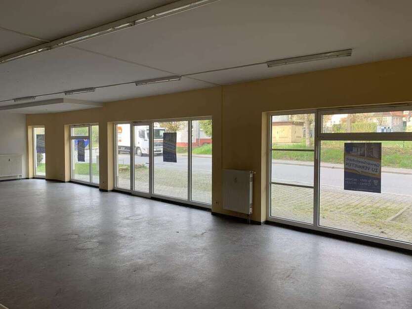 Einzelhandel in Bischofswerda 999 € 216.92 m²