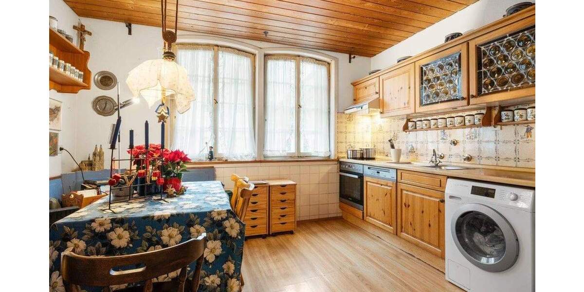 Etagenwohnung Überlingen - 1 Zimmer, 323 m&sup2;, 998.000&euro; | Angebot:25601282