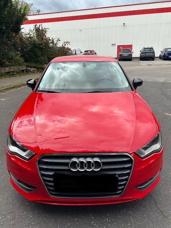 Audi A3 194.338 km 6.199 € Hamburg 21079