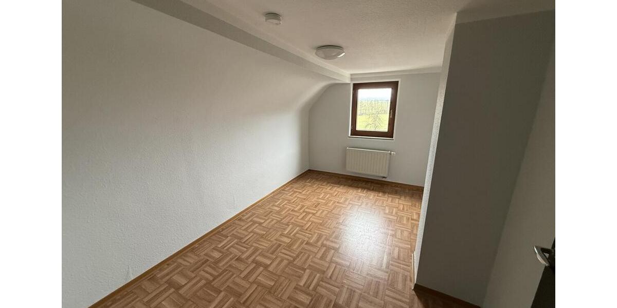Einfamilienhaus Rosengarten - 6 Zimmer, 130 m&sup2;, 750&euro; | Angebot:24558836