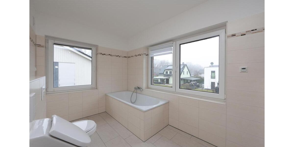 Villa Oranienburg - 4 Zimmer, 164 m&sup2;, 2.456&euro; | Angebot:25393506