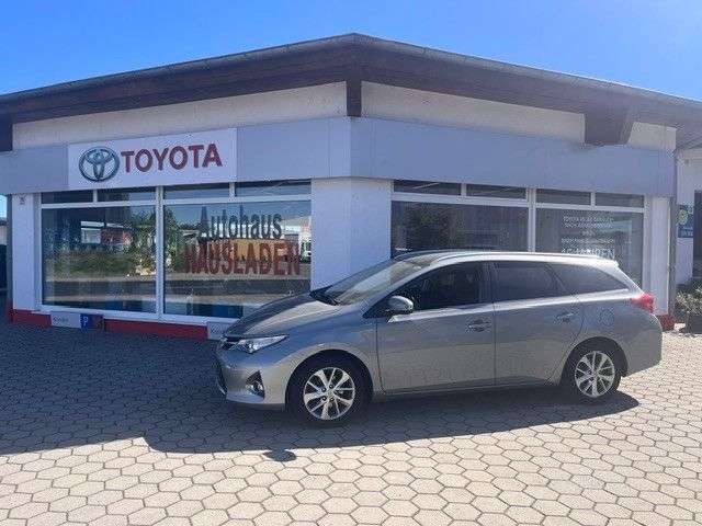 Toyota Auris 133.500 km 8.880 &euro; Cham 93413