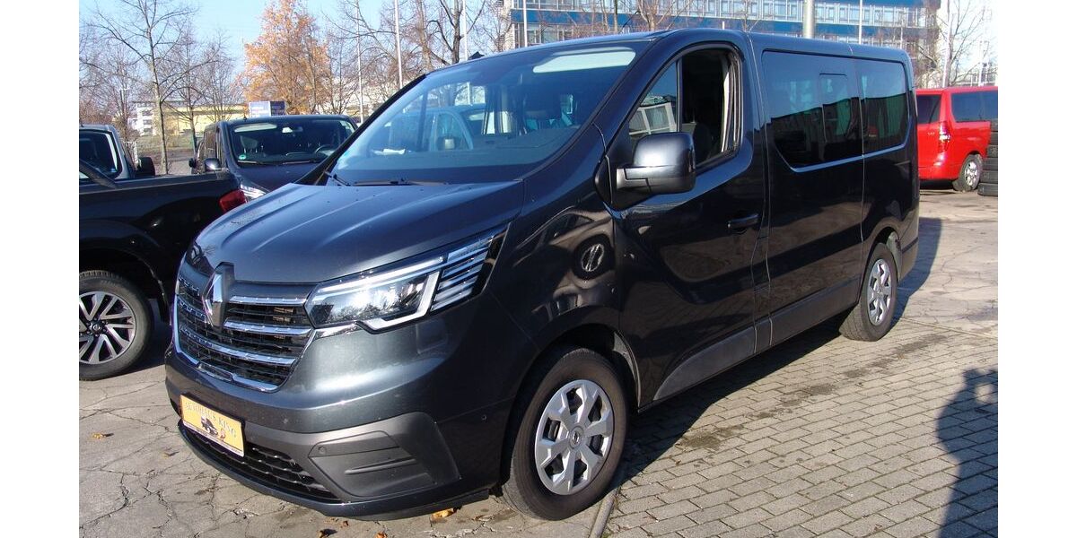 Renault Trafic 69.000 km 30.700 &euro; Berlin 12681