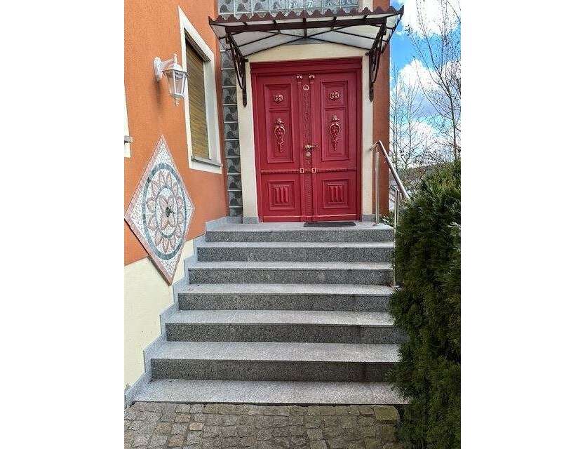 Haus zum Kaufen in Schlüsselfeld 579.000 € 355 m²