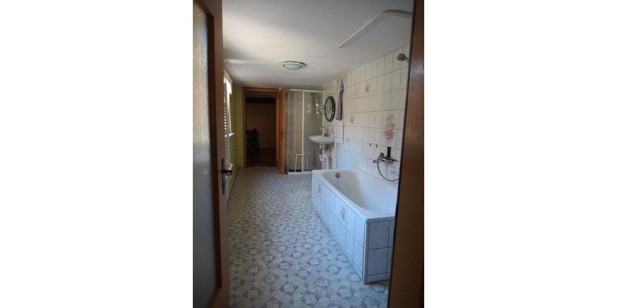 Reihenhaus Naumburg (Saale) - 4 Zimmer, 100 m&sup2;, 75.000&euro; | Angebot:26533168