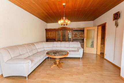 Haus zum Kaufen in Zell (Mosel) 129.000 € 145 m² 6 zimmer