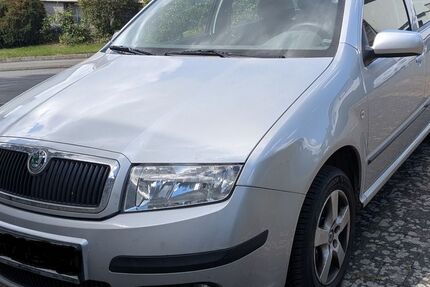 Skoda Fabia 109.000 km 2.900 &euro; Warburg 34414