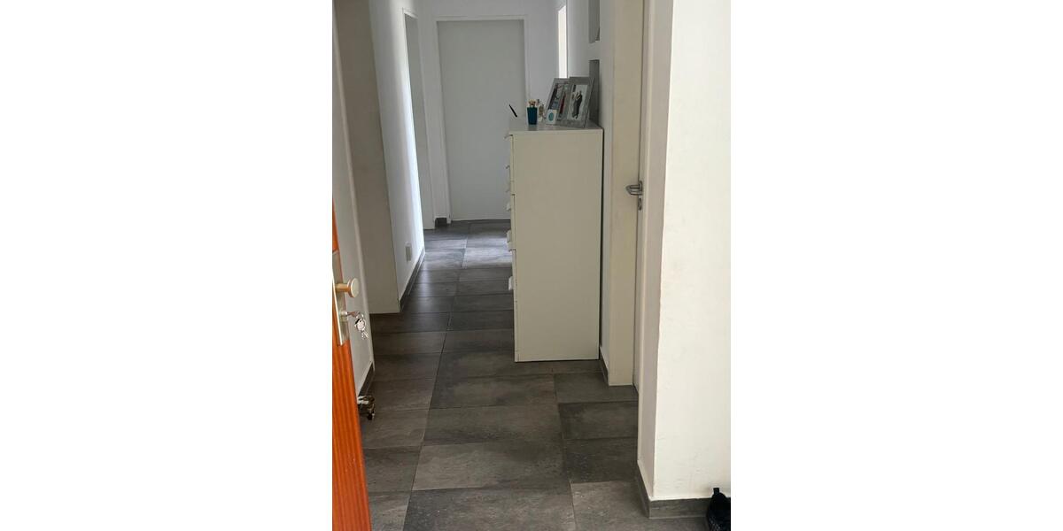 Erdgeschoßwohnung Hameln Kernstadt - 4 Zimmer, 83 m&sup2;, 150.000&euro; | Angebot:26709697