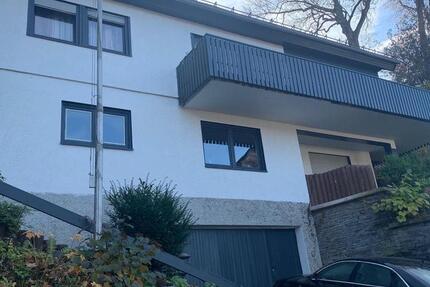 Haus Schmallenberg - 8 Zimmer, 205 m&sup2;, 360.000&euro; | Angebot:26901684