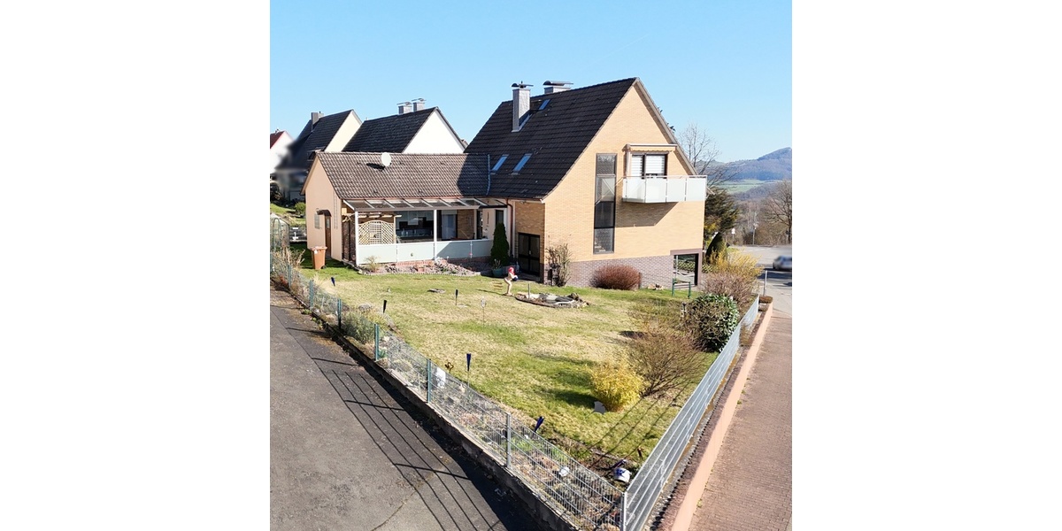 Gepflegtes 1-2 Fam. Haus, neuwertige Heizung, div. Renovierungen, Garten, Doppel-Garage, Terrasse, B - Einfamilienhaus Zierenberg Burghasungen | Angebot:26459788