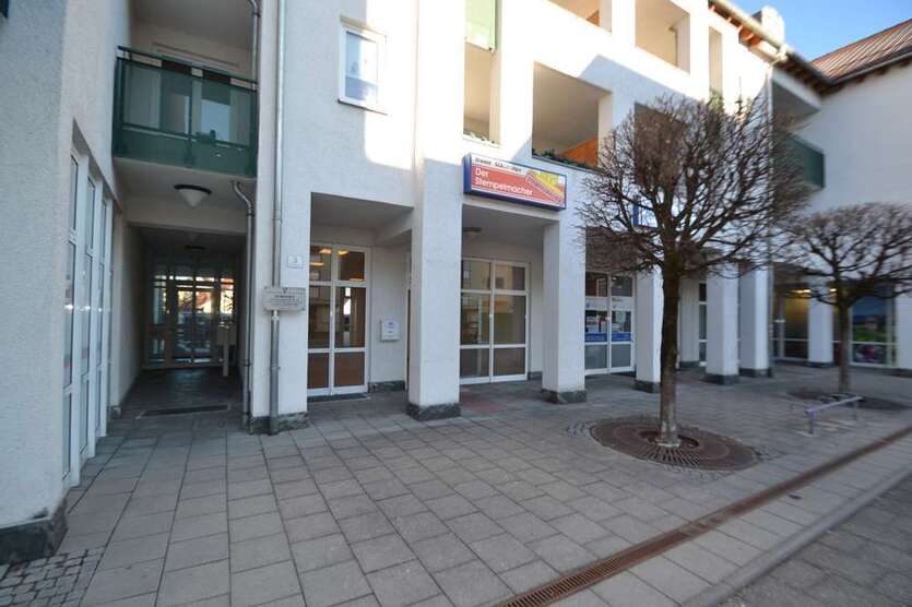 Einzelhandel in Geretsried 650 € 55 m²