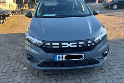 Dacia Sandero 49.700 km 11.800 &euro; hamburg 21147
