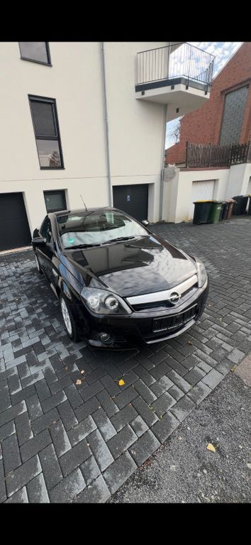 Opel Tigra 137.973 km 2.800 € Sankt Augustin 53757