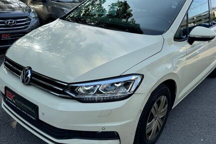 VW Touran 212.600 km 11.990 &euro; München 81243