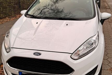 Ford Fiesta 87.000 km 5.500 &euro; Hamburg 22455