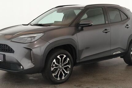 Toyota Yaris Cross 21.300 km 24.484 &euro; Düsseldorf 40233