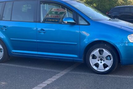VW Touran 245.200 km 2.480 &euro; Nürnberg 90482