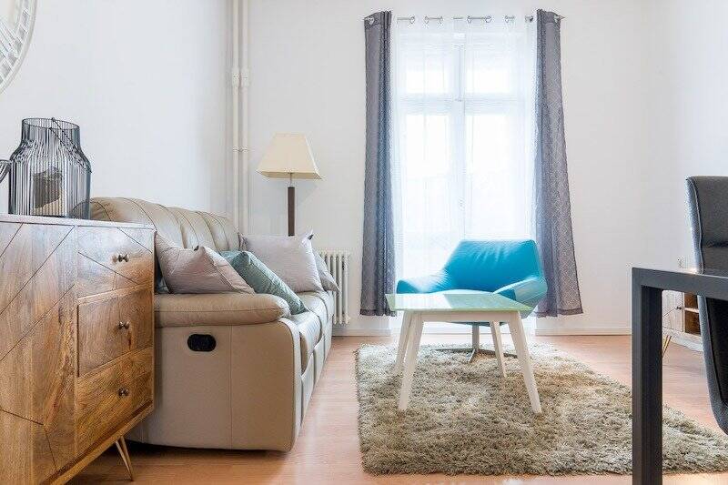 LuxusWohnung mit zwei Zimmern!