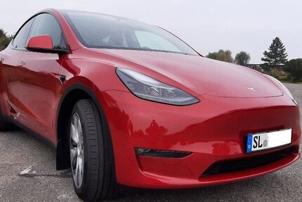 Tesla Model Y 7.600 km 43.000 € Kappeln 24376