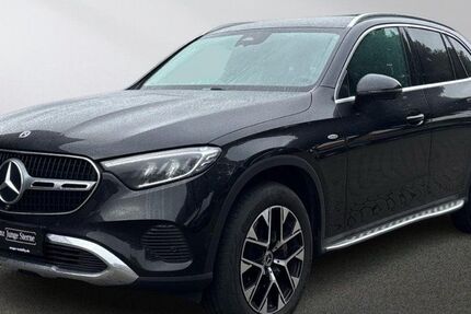 Mercedes-Benz GLC 300 22.472 km 59.870 € Friesoythe 26169