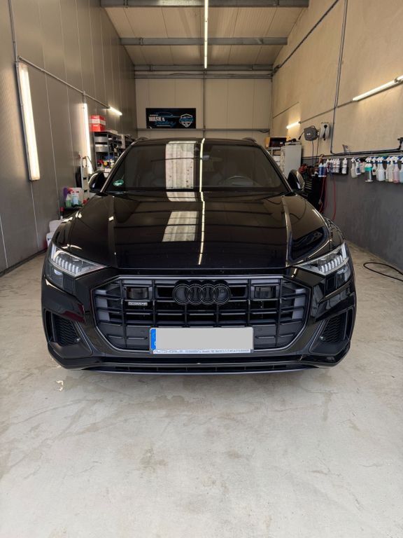 Audi Q8 147.000 km 50.900 € Hechingen 72379