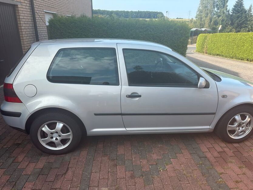 VW Golf 243.852 km 1.000 € Mammelzen 57636