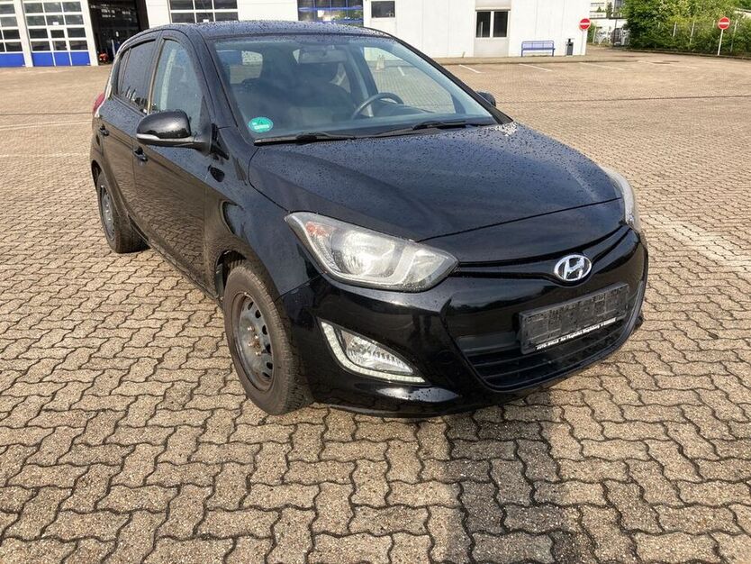 i20