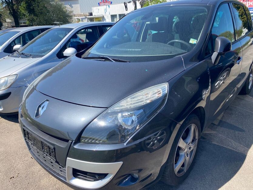 Renault Scenic 135.000 km 2.900 € Oerlinghausen 33813