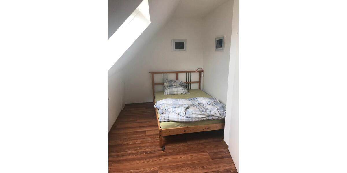 Dachgeschoßwohnung Dittelbrunn - 1 Zimmer, 72 m&sup2;, 199.000&euro; | Angebot:27077520