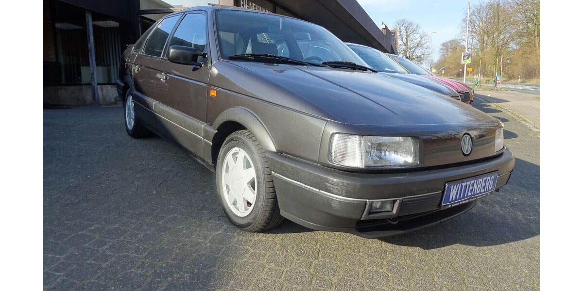 VW Passat 93.256 km 6.950 &euro; Bielefeld 33611