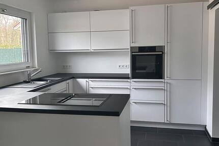 Haus Zörbig - 4 Zimmer, 144 m&sup2;, 1.800&euro; | Angebot:26343533