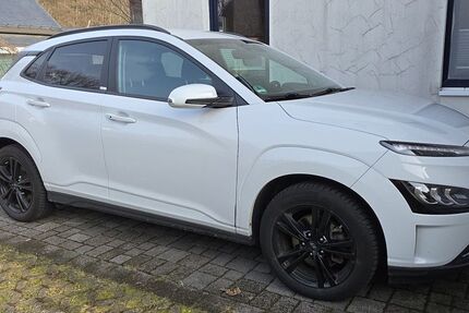 Hyundai KONA Elektro 85.500 km 22.000 &euro; Olsberg 59939