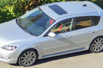 Mazda 3 153.000 km 7.800 € Frankenberg 35066