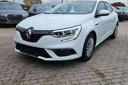 Renault Megane 132.304 km 7.450 € Calden 34379