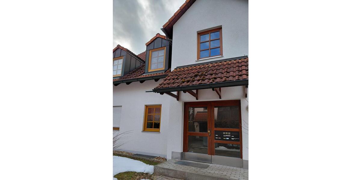 Dachgeschoßwohnung Köfering - 2 Zimmer, 52 m&sup2;, 189.000&euro; | Angebot:24836338