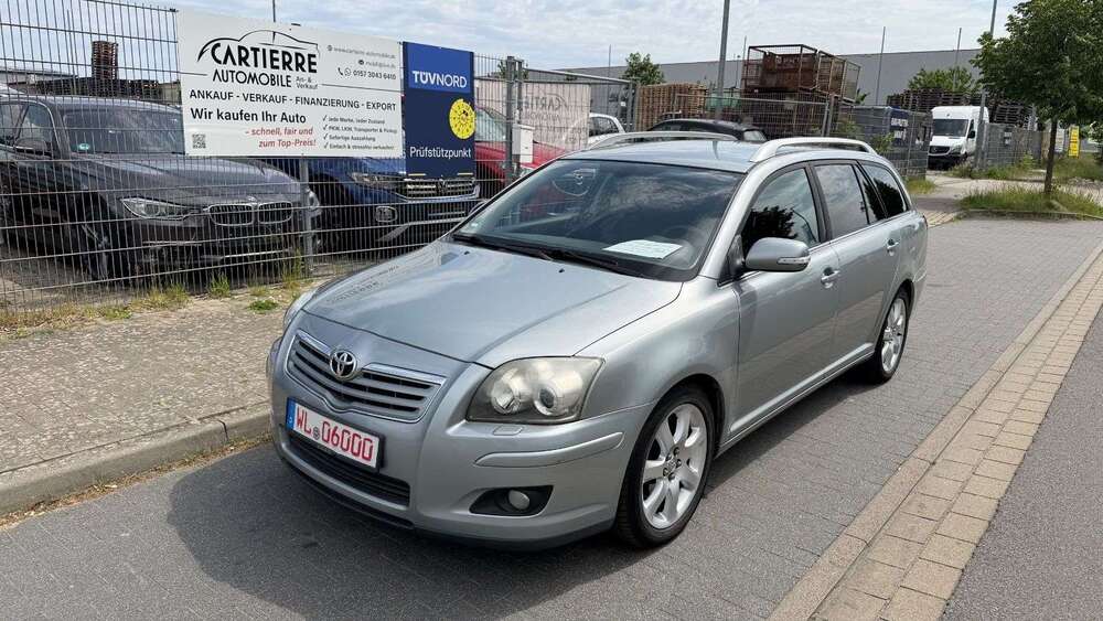 Toyota Avensis 144.436 km 4.499 &euro; Winsen 21423