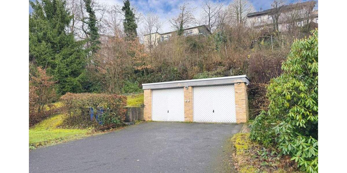 Repräsentatives, modernisiertes MFH mit zusätzlicher Bebauungsoption in bester Lage von Melsungen-Stadt zimmer