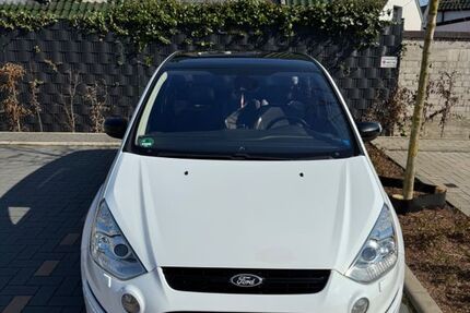 Ford S-Max 138.000 km 8.800 &euro; Unna 59425