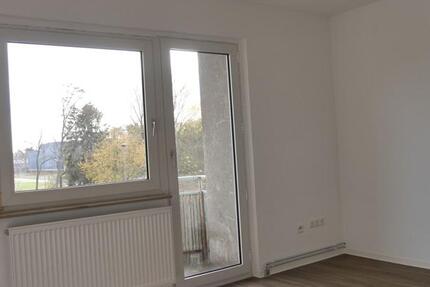 Schöne 3-Zimmer-Wohnung mit Tageslichtbad und Balkon in Hanau-Großauheim zu vermieten 3 zimmer